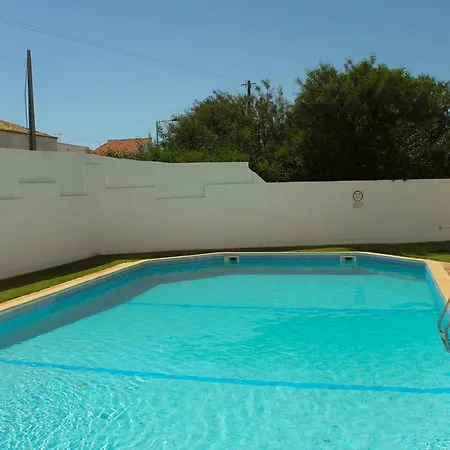T1 - Acacias With Pool Montechoro Next To The Swimming Pool Of Jupiter Албуфейра